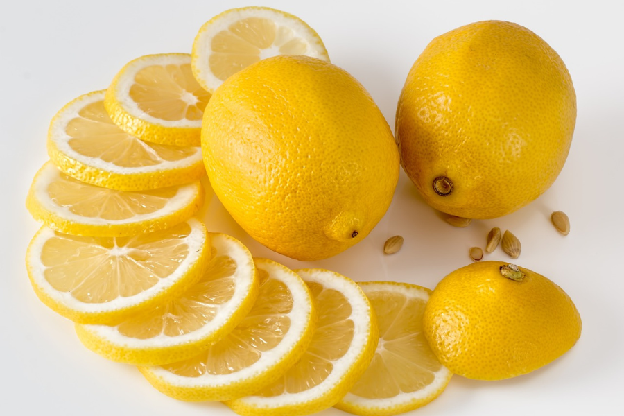 wellhealthorganic.com/easily-remove-dark-spots-lemon-juice